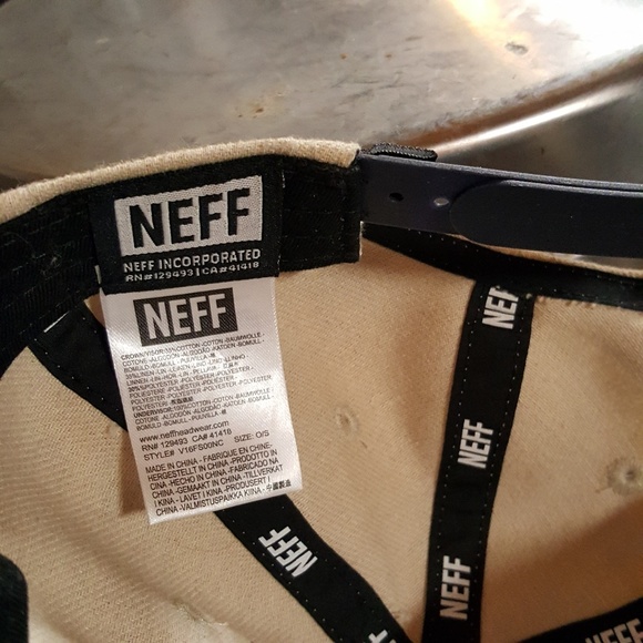 NEFF Snapback - Picture 2 of 2